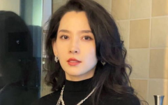 女生网红吃瓜视频网站,揭秘女生吃瓜视频网站的魅力与热度