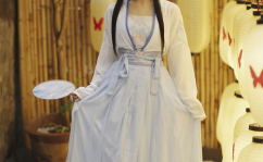 水下汉服小姐姐,穿越时空的美丽邂逅