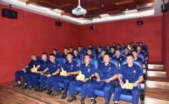 “情”聚人心 “家”暖队伍 临开大队扎实开展密切内部关系教育活动吐槽大会