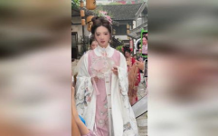 水下汉服小姐姐,穿越时空的美丽邂逅